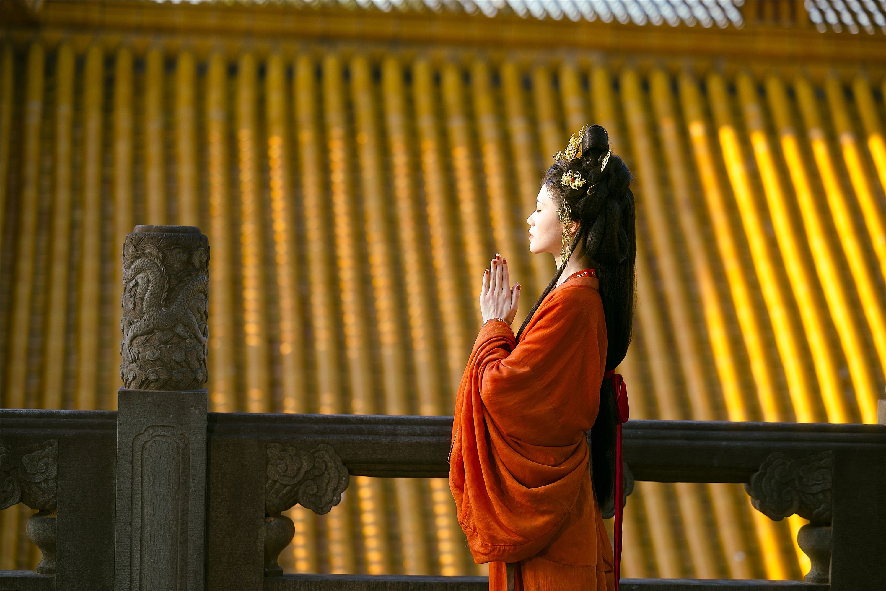 YITUYU艺图语 2025.02.03 壁上观 语卿